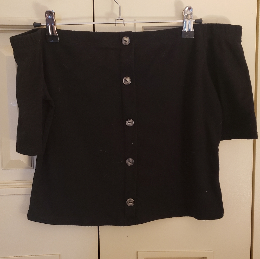 Off-the-Shoulder Button Down Crop Top